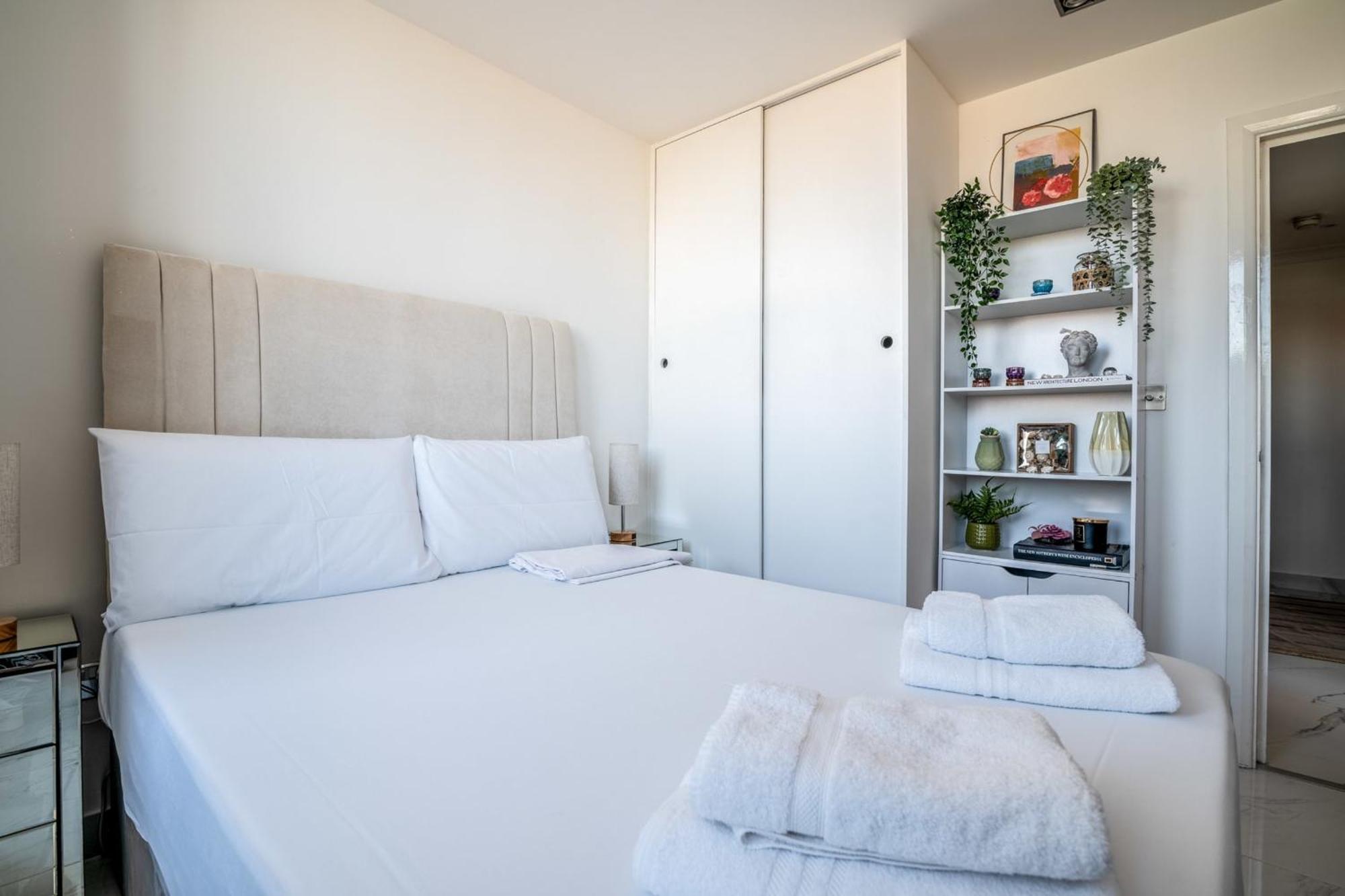 Canary Wharf Retreat With Free Secure Parking Londres Extérieur photo